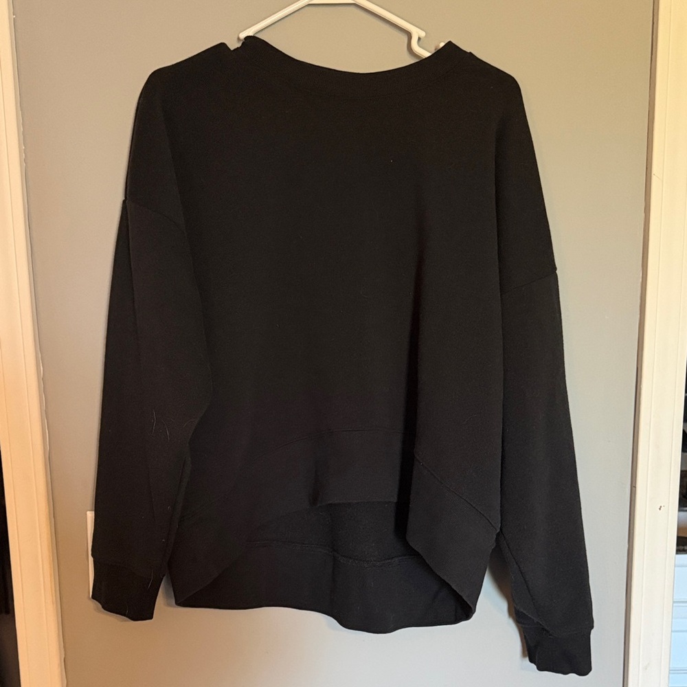 Cropped Black Women's Crewneck